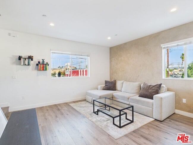 Building Photo - 14525 Killion St