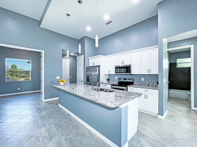 Building Photo - 5229 7th St W