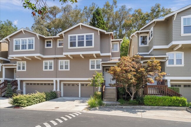 Primary Photo - 182 Cuesta De Los Gatos