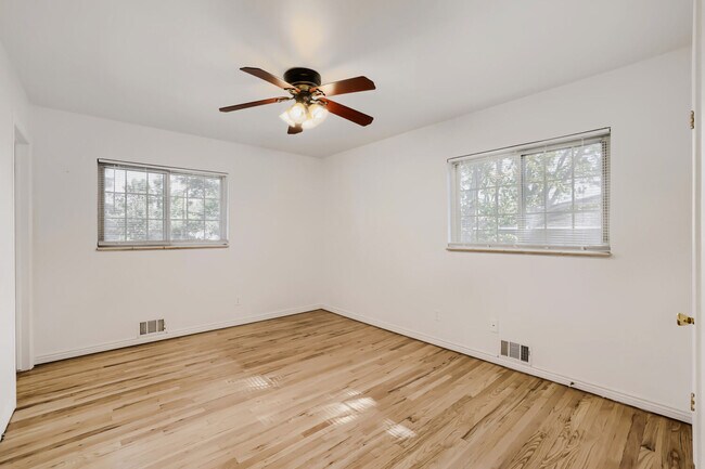 Building Photo - 13487 W 25th Pl