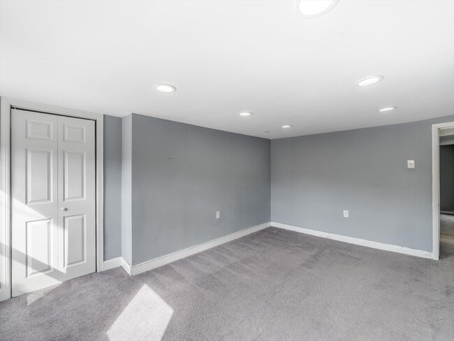 Building Photo - 4205 Main St