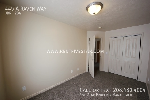 Building Photo - 445 A Raven Way
