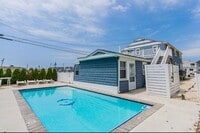 Building Photo - WINTER RENTAL - 1 Bed / 1 Bath - BEACH BLO...