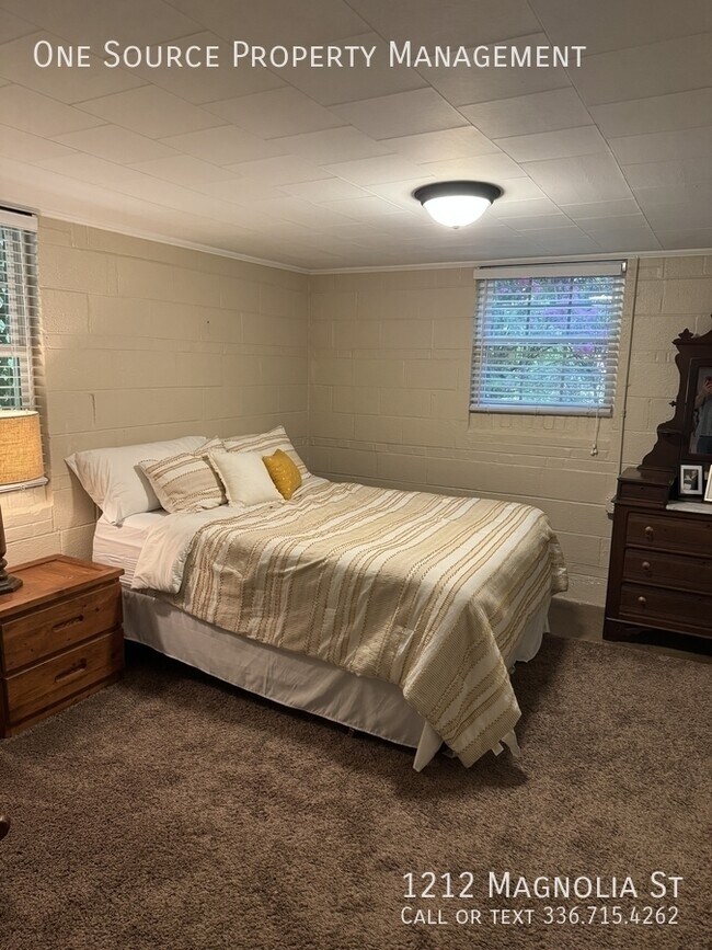 Building Photo - 1212 Magnolia St