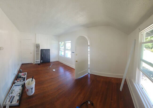 Building Photo - Jeffrey and Foothill Properties