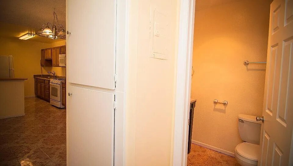 Building Photo - 2436 Bolker Dr