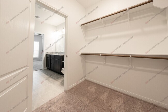 Building Photo - 3-2 Westfield Community