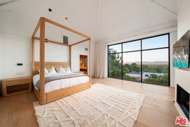 Building Photo - 3627 Woodhill Canyon Rd