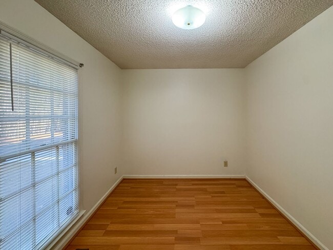 Building Photo - Charming 3 Bed 2 Bath Home in Jack Britt