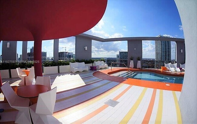 Building Photo - 31 SE 6th St