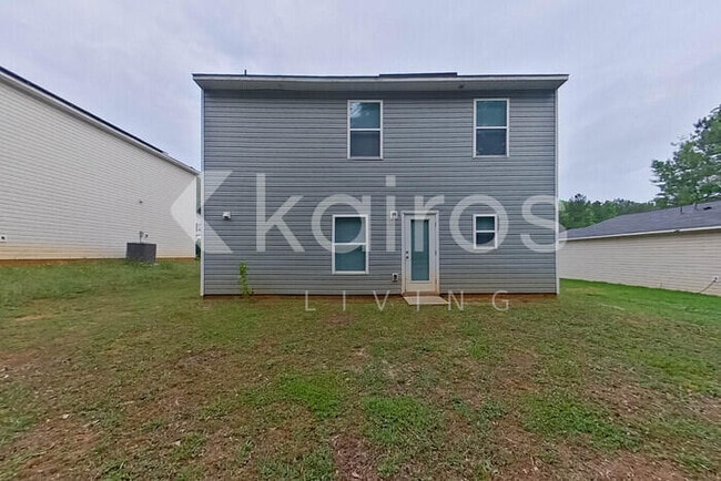 Building Photo - 305 Cedar Ridge