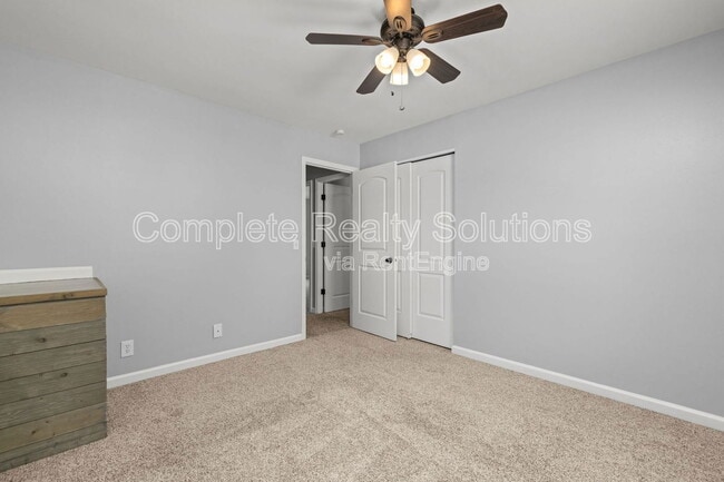 Building Photo - 17 Auchly Ln