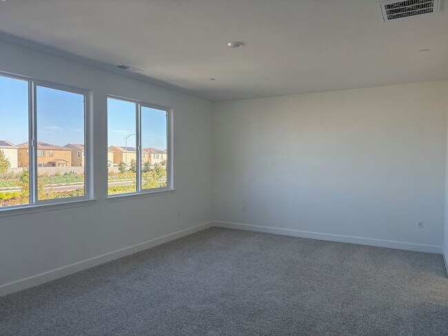 Building Photo - **Move In special $1k off first month's rent** Exciting Opportunity: Discover Your Brand New Drea...