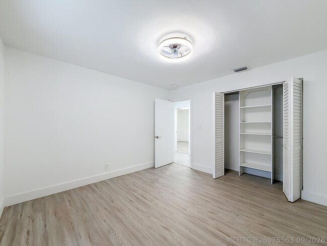Building Photo - 1110 SW 31st St