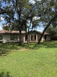 Building Photo - 1009 Swallow Dr