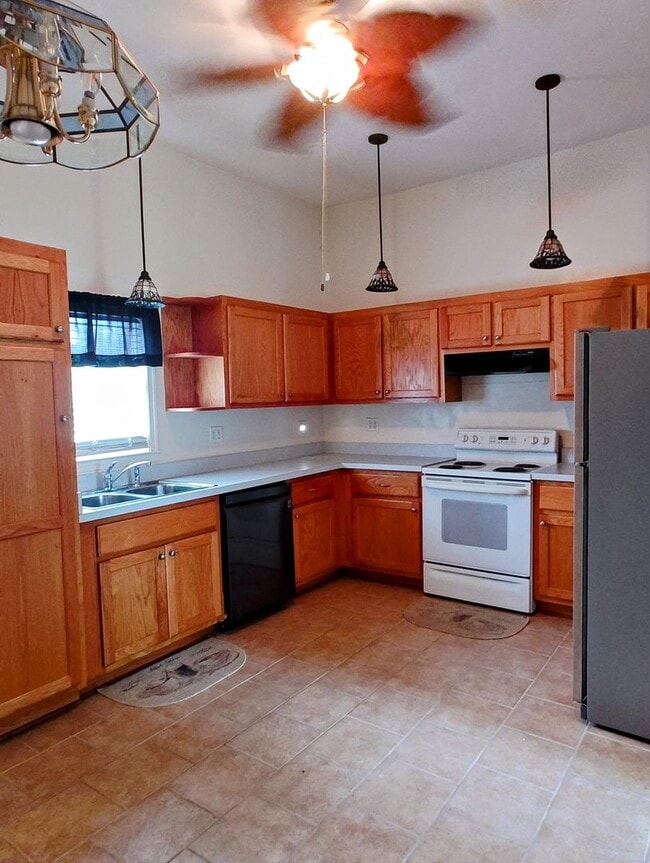Building Photo - Providence Forge 2 bedroom farmhouse