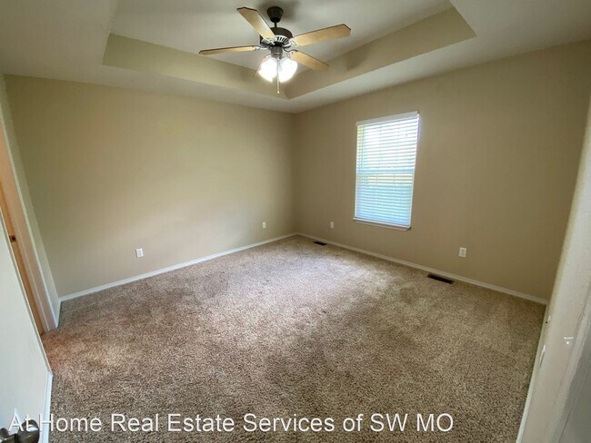 Building Photo - 3 br, 2 bath House - 3124 W Golden Valley