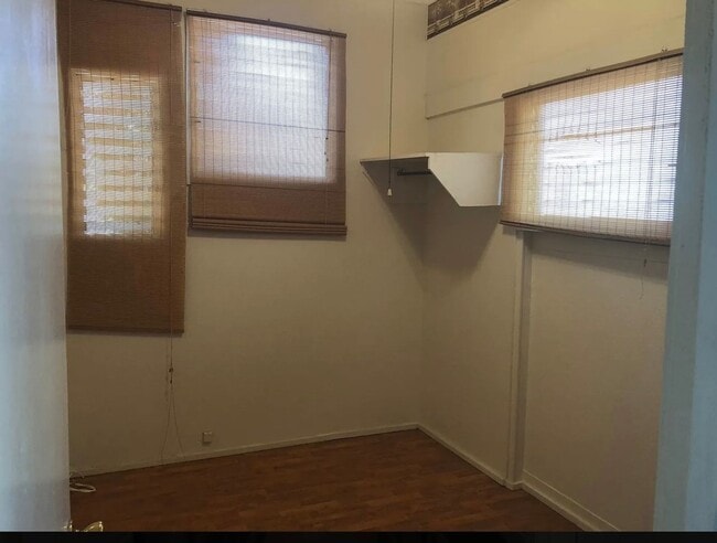 Building Photo - 1302 Kinau St