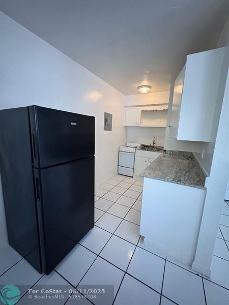 Primary Photo - 405 6th Ave N