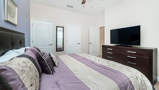 Building Photo - Townhome for Rent