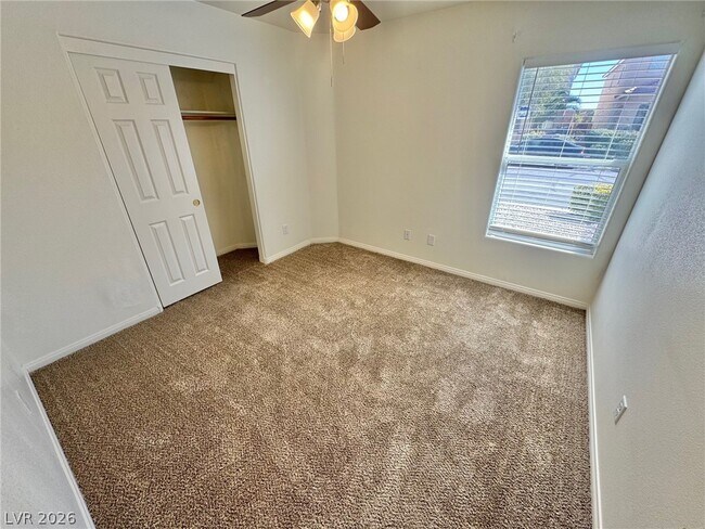 Building Photo - 584 Playa Linda Pl