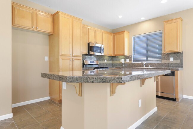 Building Photo - 82630 Redford Way