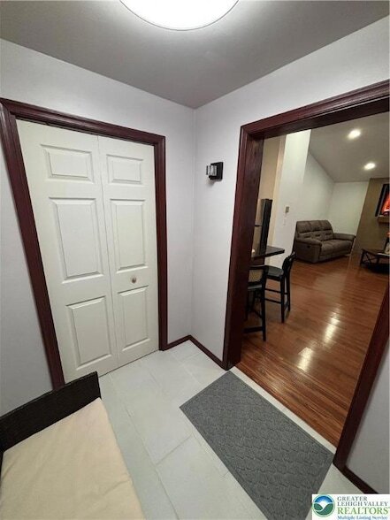 Building Photo - 9203 Westwood Dr