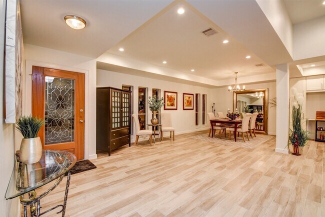Building Photo - 5730 Birdwood Rd