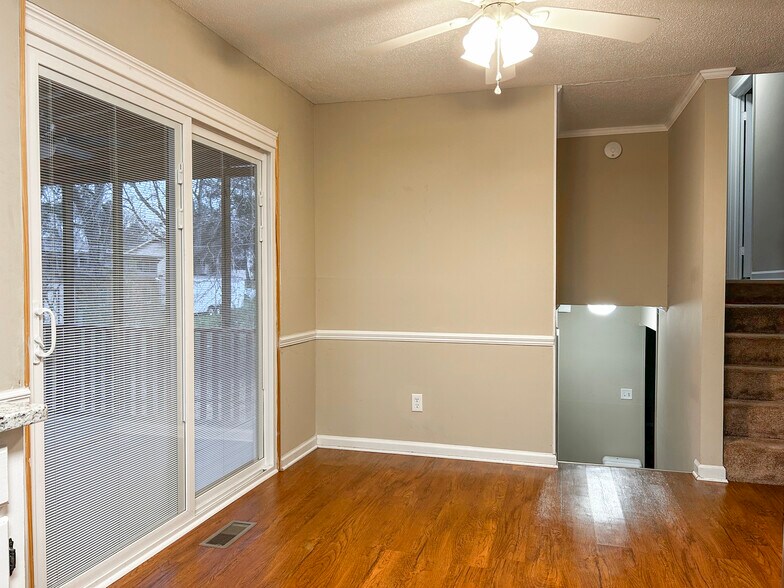 Building Photo - 675 Northview Dr NW