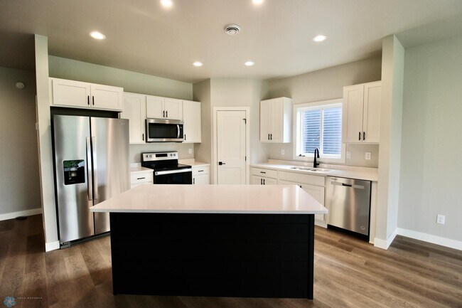 Building Photo - 6717 67th Ave S