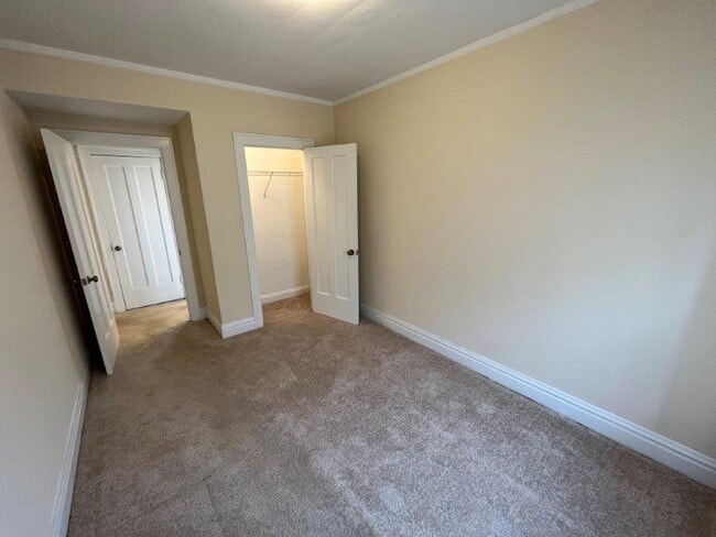 Building Photo - 7212 Jackson Blvd