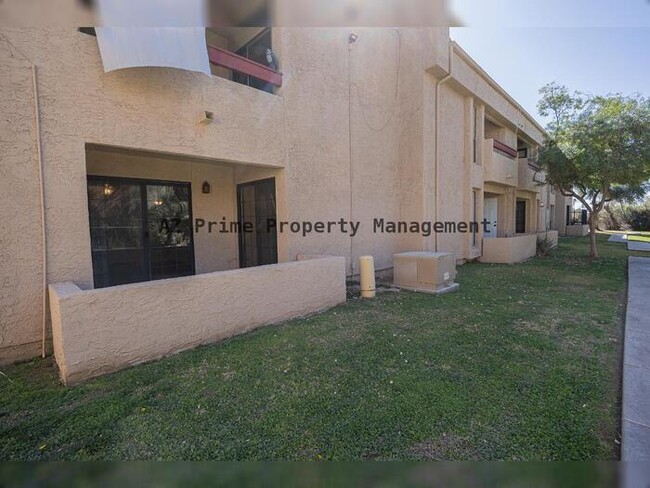 Building Photo - 3131 W Cochise Dr