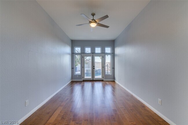 Building Photo - 2042 Poetry Ave