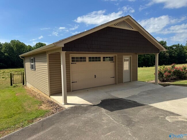 Building Photo - 30780 AL-53