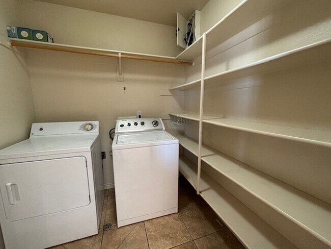 Building Photo - 3696 Monterey Dr