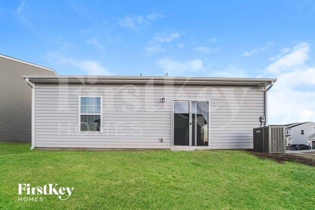 Building Photo - 388 Hollingswood Dr