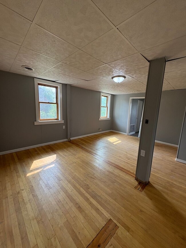 Building Photo - 213 S Warrington Ave