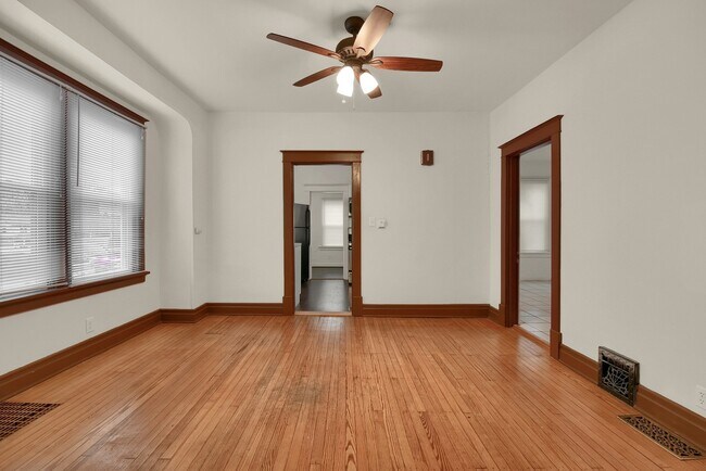 Building Photo - 9459 Midland Blvd