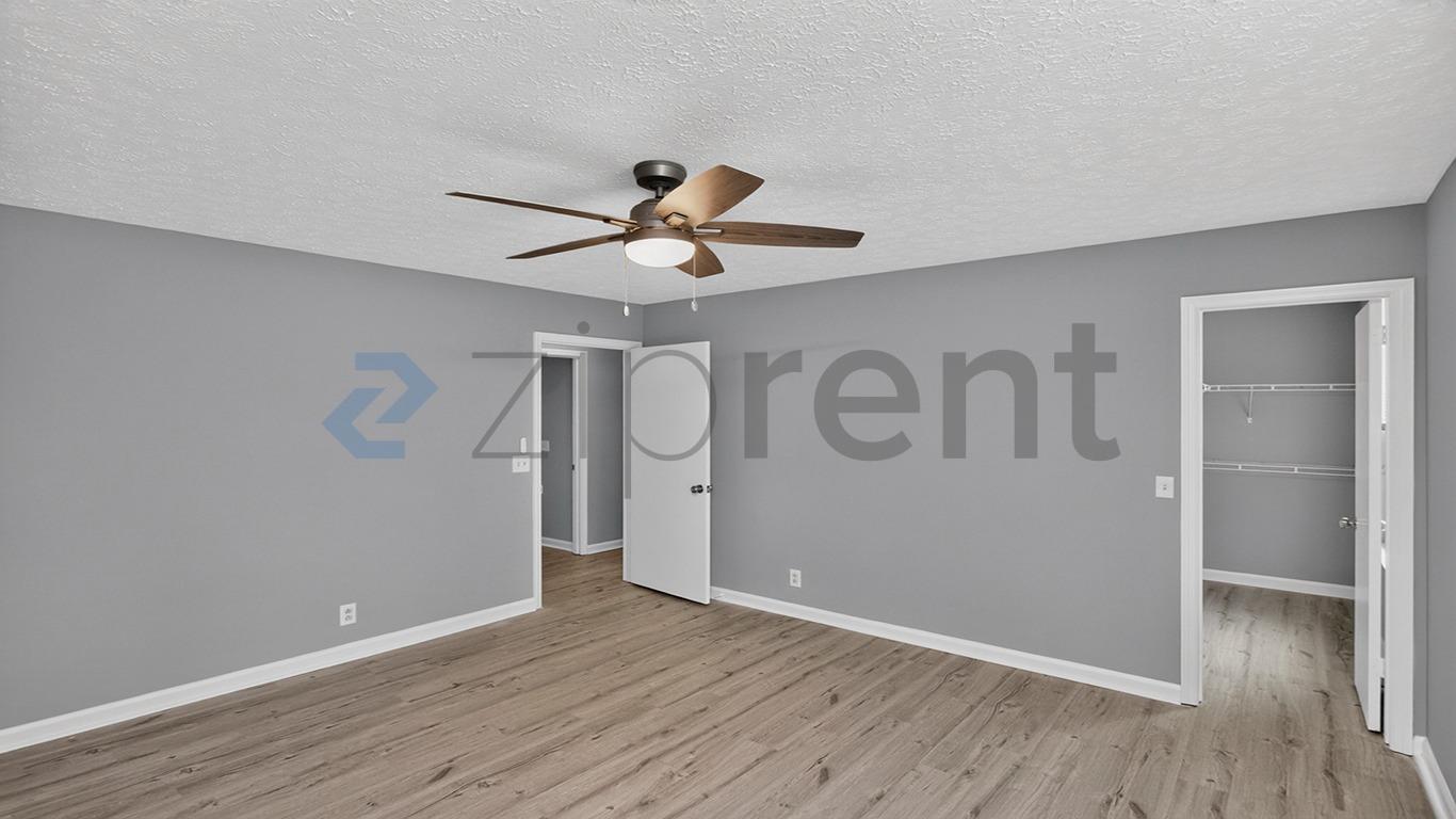 Building Photo - Unit