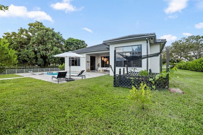 Building Photo - 5000 SW 159th Ave