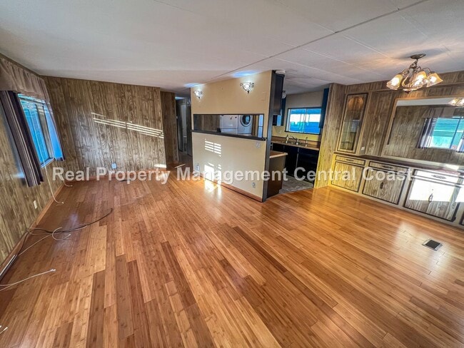 Building Photo - AVAILABLE AUGUST - Manufactured Home in 55...