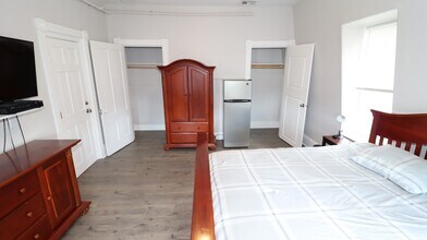 Building Photo - 44 South St