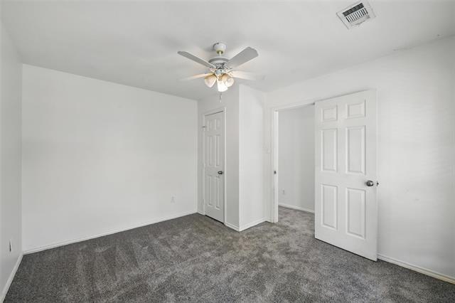 Building Photo - 9846 Cedarcrest Dr