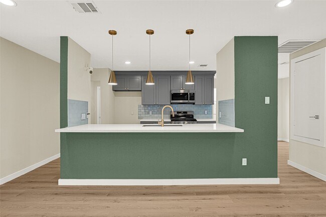 Building Photo - 6507 Paso Del Sol Dr