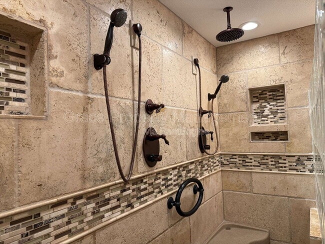 Building Photo - 10571 W 83rd Pl