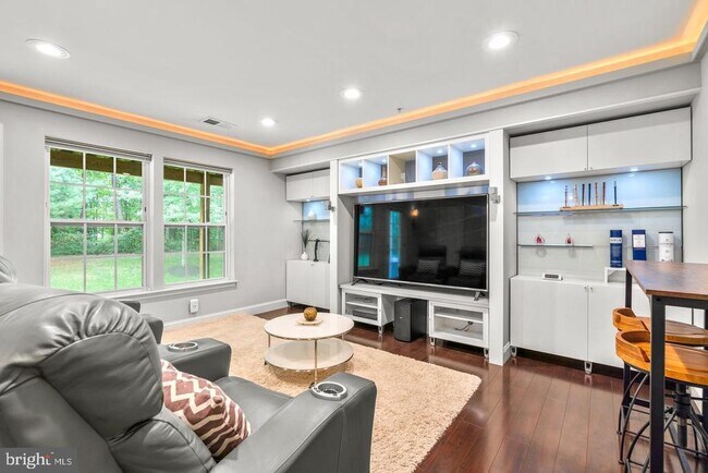 Building Photo - 7592 Cherrybark Oak Ln