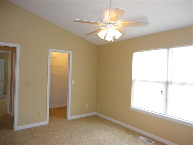 Building Photo - 6055 Polonius Ct