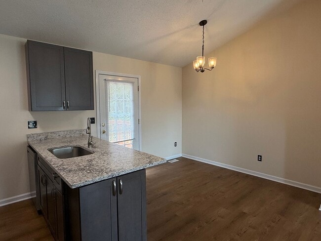 Building Photo - 129 Meadowlark Drive