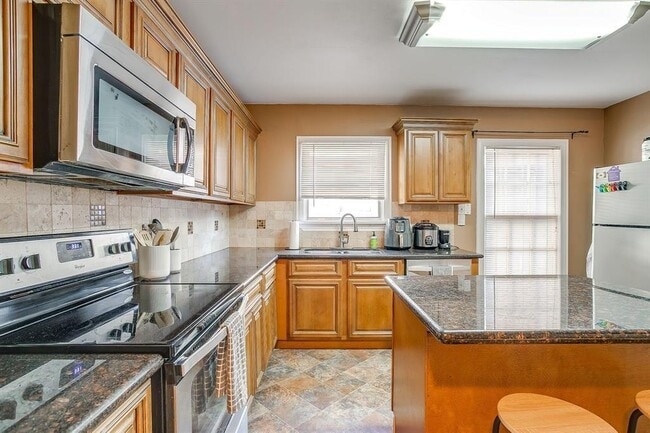 Building Photo - 3224 Cockrell Ave