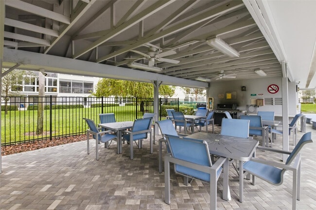 Building Photo - 2505 Antigua Terrace